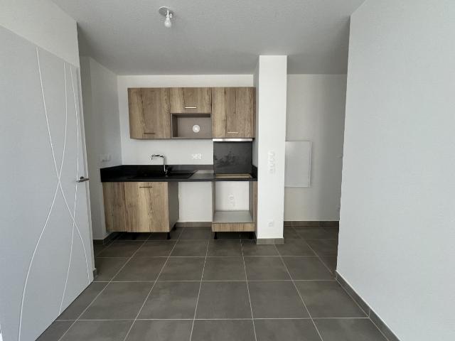 Appartement 3 pièces, 56m², en location à Beziers 760 € par mois * Appartement