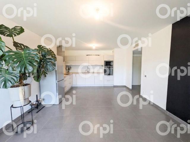 Appartement 3 pièces, 58 m² à louer à Toulon 83100