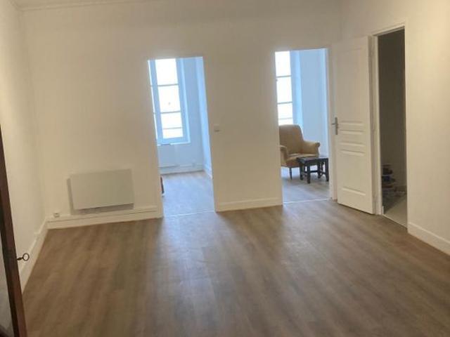Appartement 3 pièces, 58 m² à louer à Chartres 28000