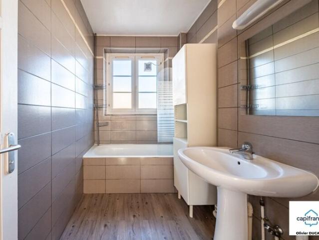 Appartement 3 pièces, 58 m² à louer à Dijon 21000