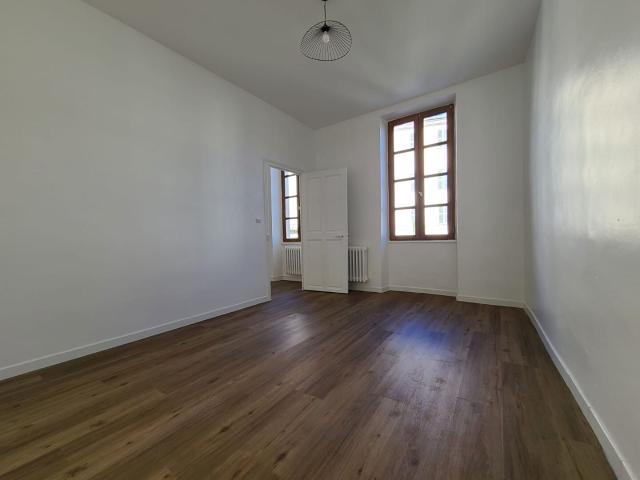 Appartement 3 pièces, 58 m² à louer à Montélimar 26200