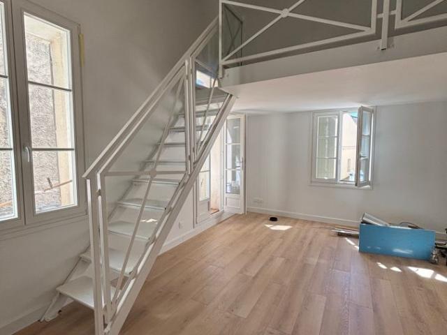 Appartement 3 pièces, 58 m² à louer à Nîmes 30000