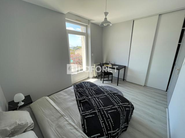 Appartement 3 pièces, 58 m² à louer à Saint Juéry 81160