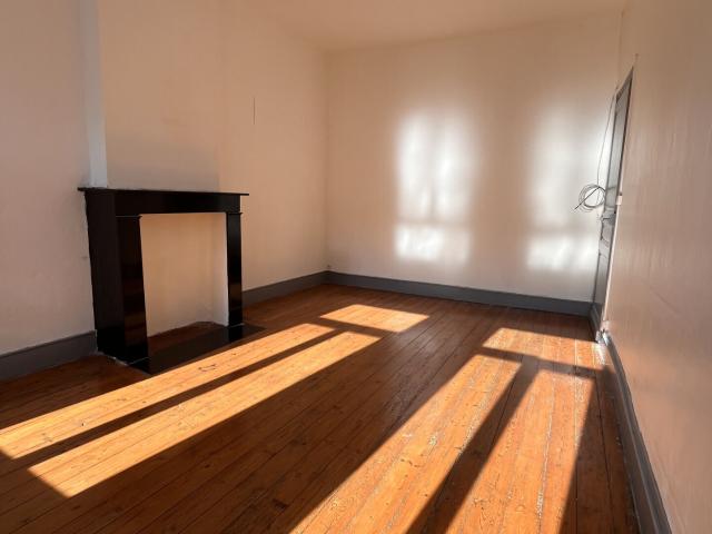 Appartement 3 pièces, 59 m² à louer à Avesnes le Comte 62810
