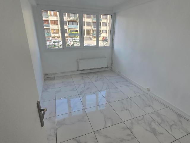 Appartement 3 pièces, 59 m² à louer à Échirolles 38130