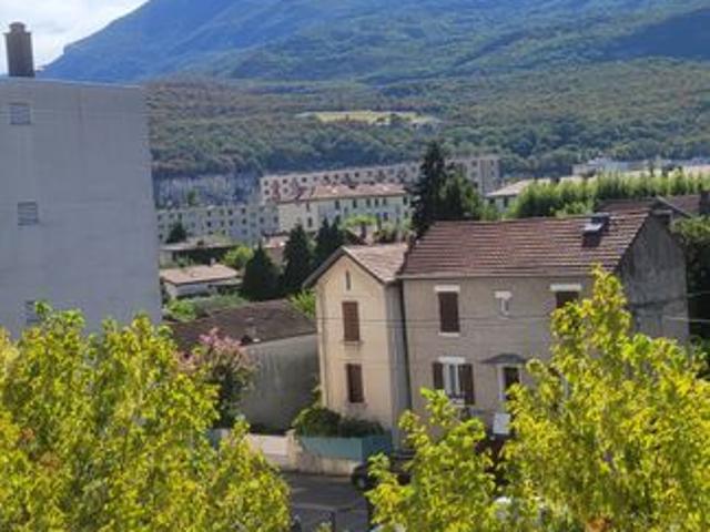 Appartement 3 pièces, 59 m² à louer à Fontaine 38600