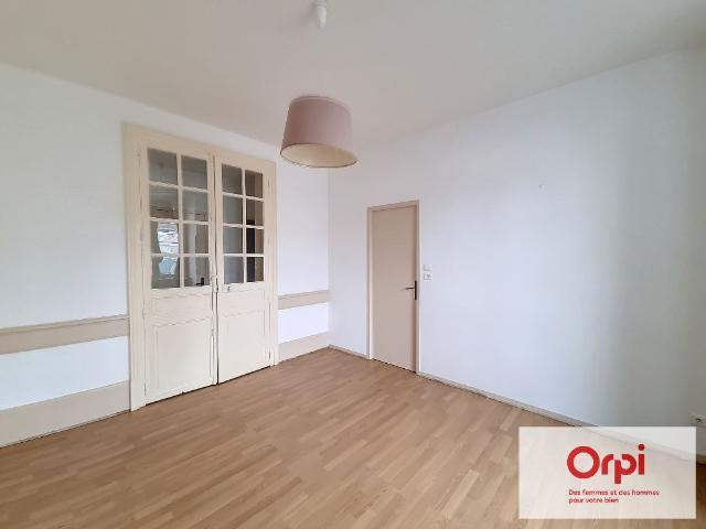 Appartement 3 pièces, 59 m² à louer à Montluçon 03100