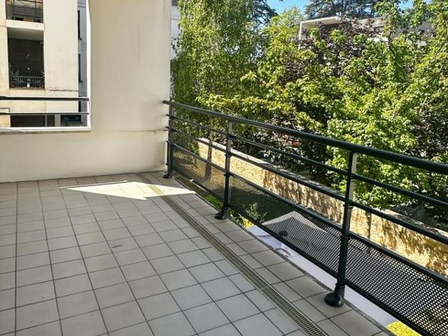 Appartement 3 pièces, 63 m² à louer à Tours 37100