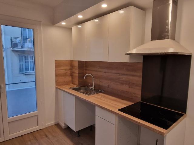 Appartement 3 pièces, 63 m² à louer à Cannes 06400
