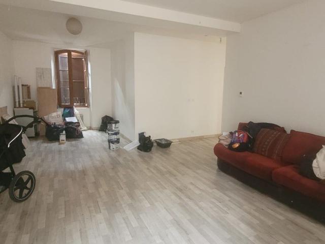 APPARTEMENT T3 LUMINEUX