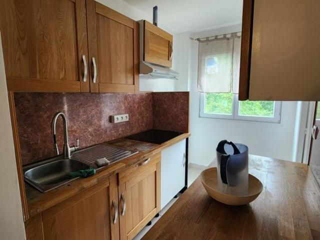 Appartement 3 pièces, 60 m² à louer à Corbeil Essonnes 91100