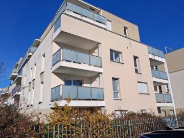 Appartement 3 pièces, 60 m² à louer à Décines Charpieu 69150