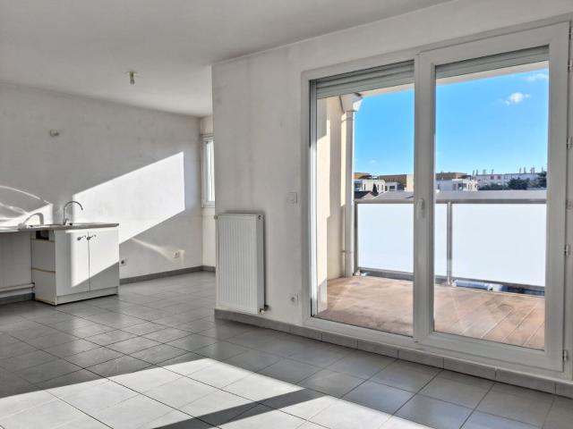 Appartement 3 pièces, 60 m² à louer à Décines Charpieu 69150