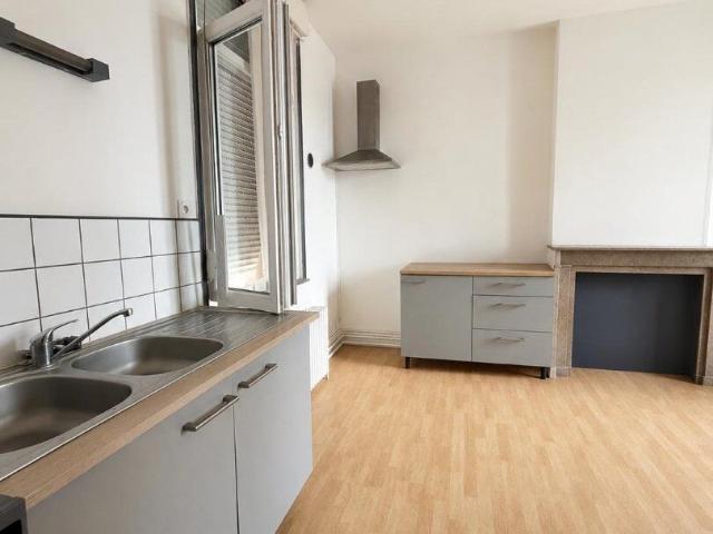 Appartement 3 pièces, 60 m² à louer à Le Cateau Cambrésis 59360