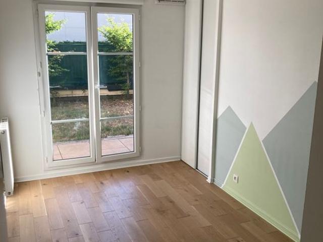Appartement 3 pièces, 60 m² à louer à Poissy 78300