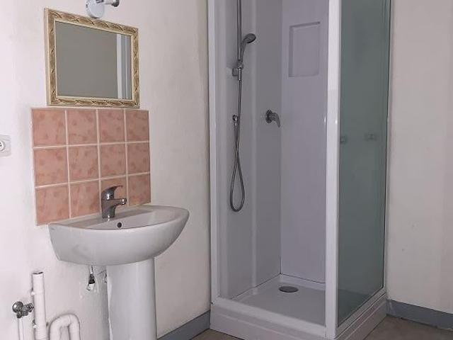 Appartement 3 pièces, 60 m² à louer à Saint Léonard de Noblat 87400