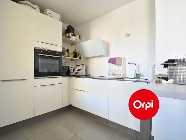 Appartement 3 pièces, 60 m² à louer à Saint Priest 69800