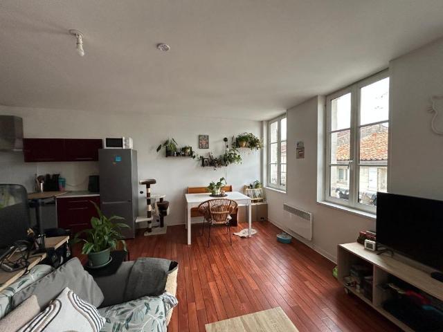 Appartement 3 pièces, 60 m² à louer à Saintes 17100