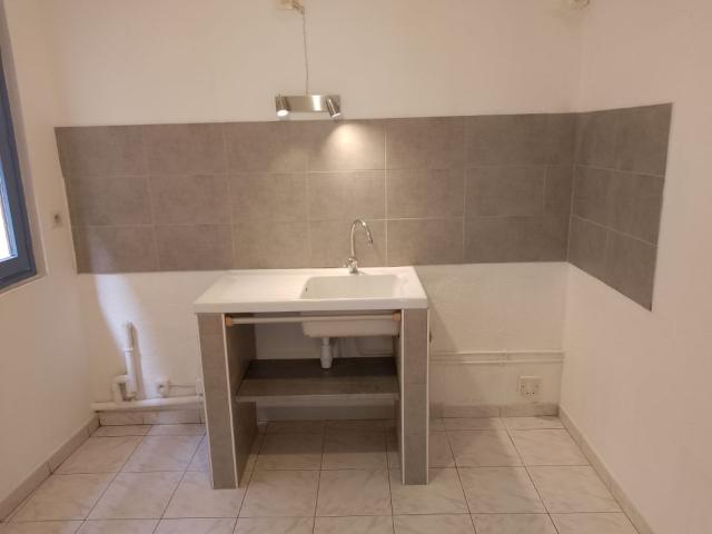 Appartement 3 pièces, 60 m² à louer à Sommières 30250
