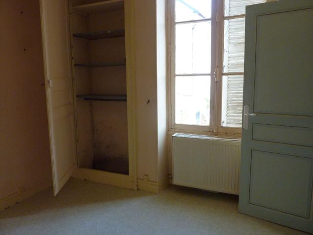 Appartement 3 pièces, 61 m² à louer à Montmorillon 86500