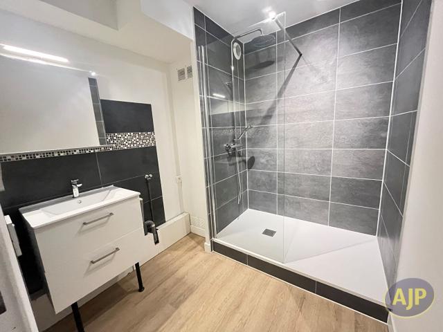 Appartement 3 pièces, 61 m² à louer à Nantes 44300