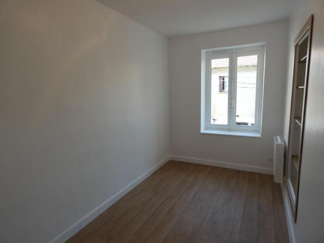 Appartement 3 pièces, 61 m² à louer à Saint Genis Laval 69230