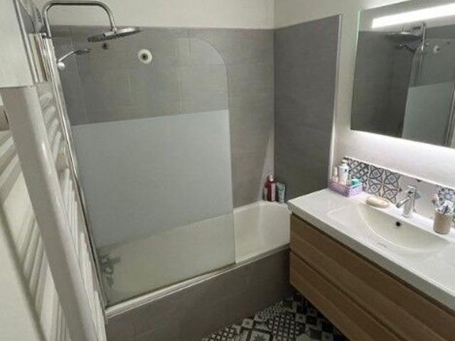 Appartement 3 pièces, 62 m² à louer à Bordeaux 33000