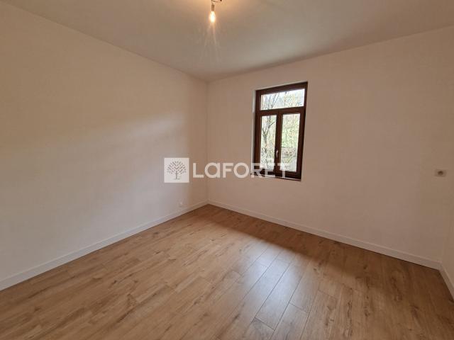 Appartement 3 pièces, 62 m² à louer à Marcillac Vallon 12330