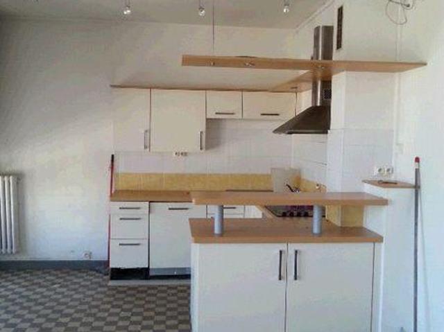 Appartement 3 pièces, 62 m² à louer à Marseille 2 13002