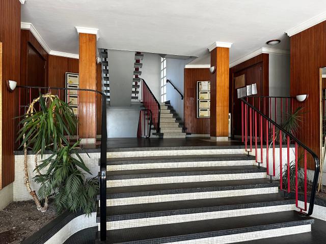 APPARTEMENT 3 PIECES LOUÉ MEUBLÉ BD JULES VERNE