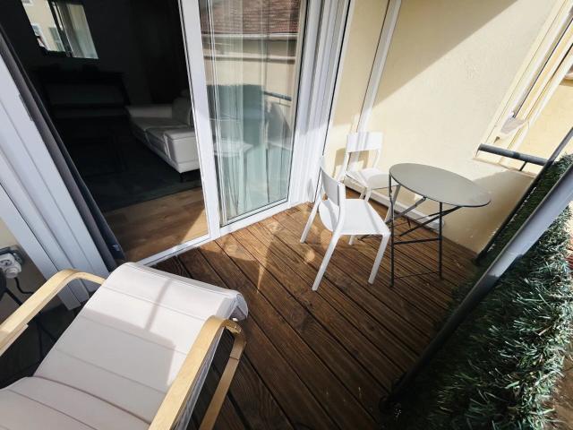 Quartier évéché: 3 Pièces meublé avec balcon et parking