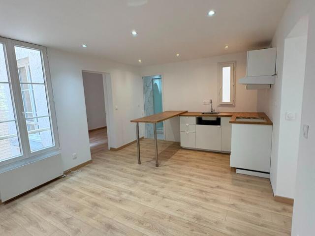 Appartement 3 pièces, 62 m² à louer à Paris 10 75010