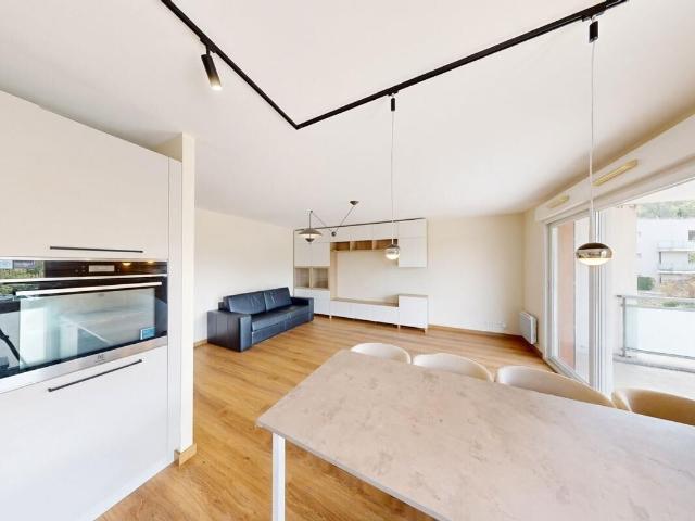 Appartement 3 pièces, 67 m² à louer à Annecy 74000