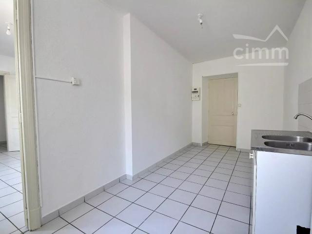 Appartement 3 pièces, 67 m² à louer à Le Teil 07400