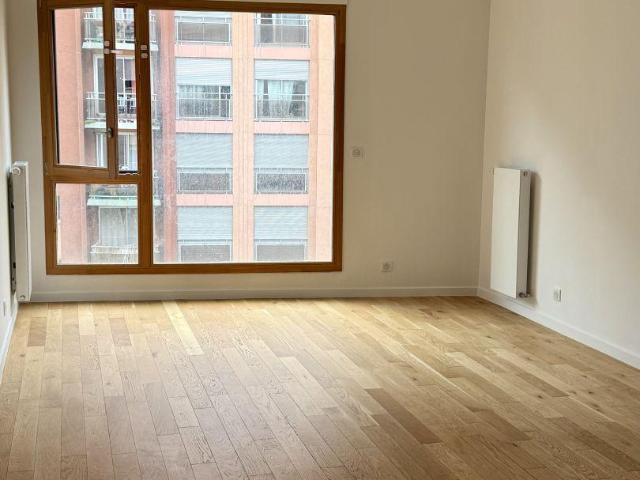 Appartement 3 pièces, 67 m² à louer à Paris 19 75019
