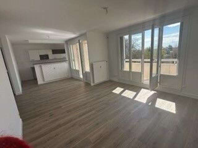 Appartement 3 pièces, 67 m² à louer à Pont de Chéruy 38230