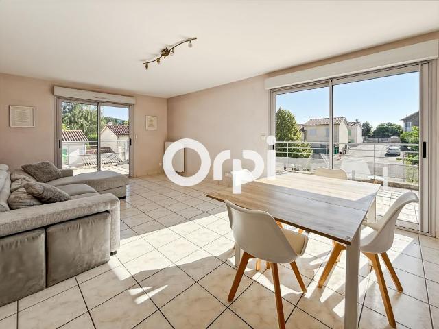 Appartement 3 pièces, 67 m² à louer à Saint Martin en Haut 69850