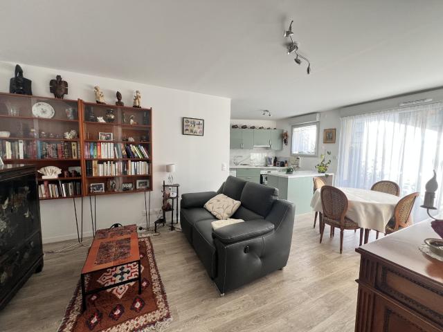 Appartement 3 pièces 64 m2 rez de jardin