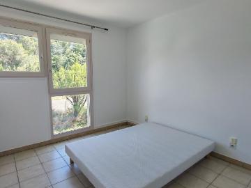 Appartement 3 pièces, 64 m² à louer à Villeneuve lès Avignon 30400