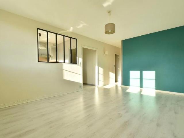 Appartement 3 pièces, 64 m² à louer à Colombes 92700