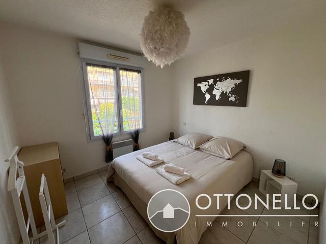 Appartement MEUBLÉ à FRÉJUS 3 pièces 64 m2 avec terrasse et garage