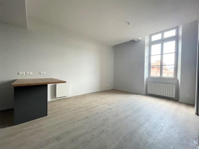 Appartement 3 pièces, 64 m² à louer à Montauban 82000