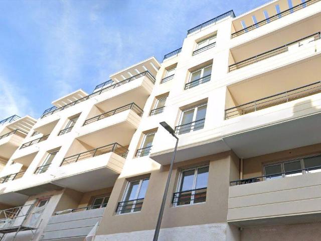 Appartement 3 pièces 64 m² + balcon
