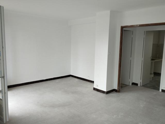 Appartement 3 pièces, 65 m² à louer à Toulon 83000