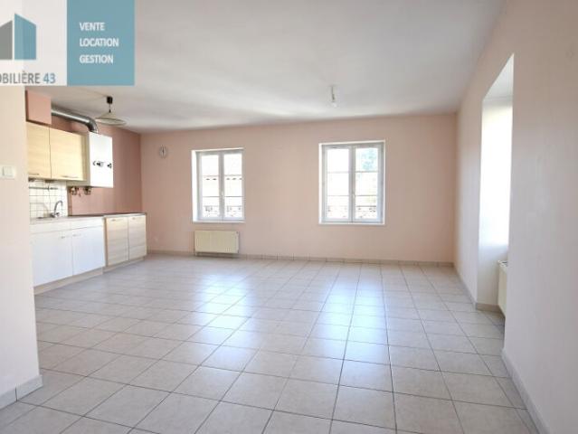 Appartement 3 pièces, 65 m² à louer à Aiguilhe 43000