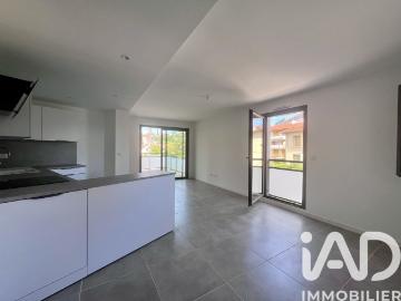 Appartement 3 pièces, 65 m² à louer à Aix en Provence 13090