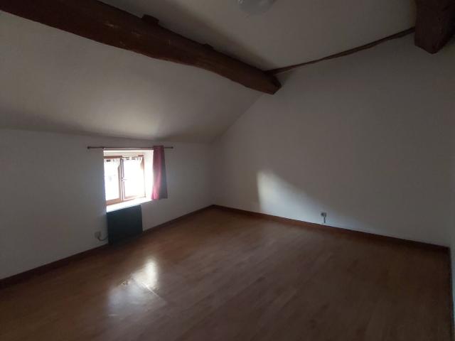 Appartement 3 pièces, 65 m² à louer à Crémieu 38460
