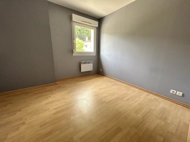 Appartement 3 pièces, 65 m² à louer à Saint Dié des Vosges 88100
