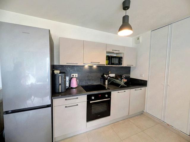 Appartement 3 pièces – 65 m² environ à Saint Grégoire ref: 175621