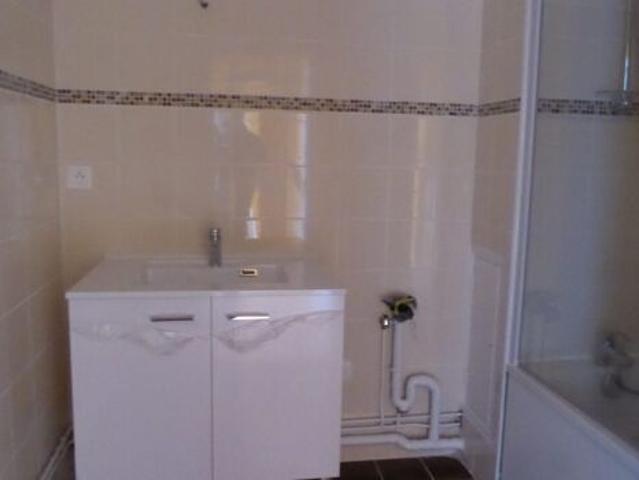 Appartement 3 pièces 65m2 REIMS 950 euros